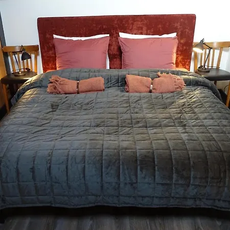 De Oude Stoffeerderij Dussen