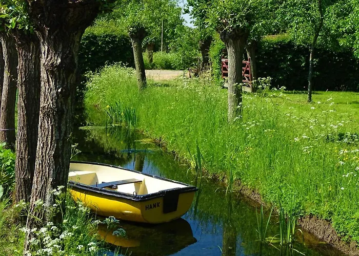 Bed & Breakfast De Oude Stoffeerderij 3*