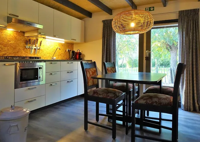 De Oude Stoffeerderij 3*